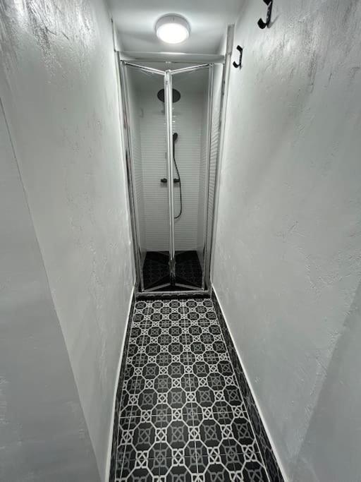 Apartamento Recien Reformado Con 5 Habitaciones Y 3 Banos Madrid Exterior foto